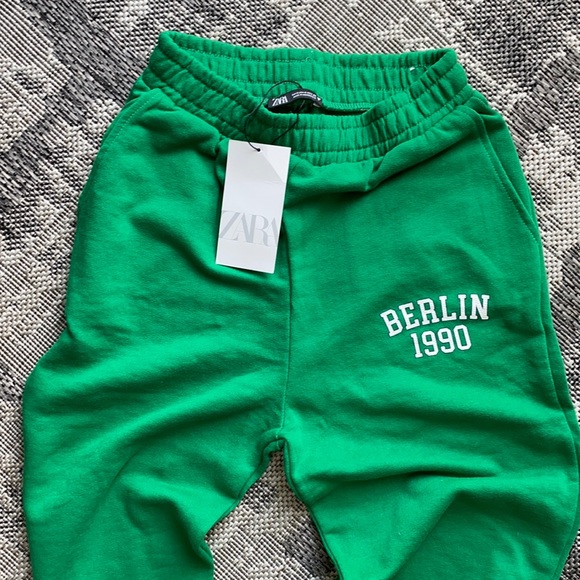 𝗡𝗪𝗧 𝗭𝗮𝗿𝗮 • Varsity Jogger Pants - Picture 13 of 16